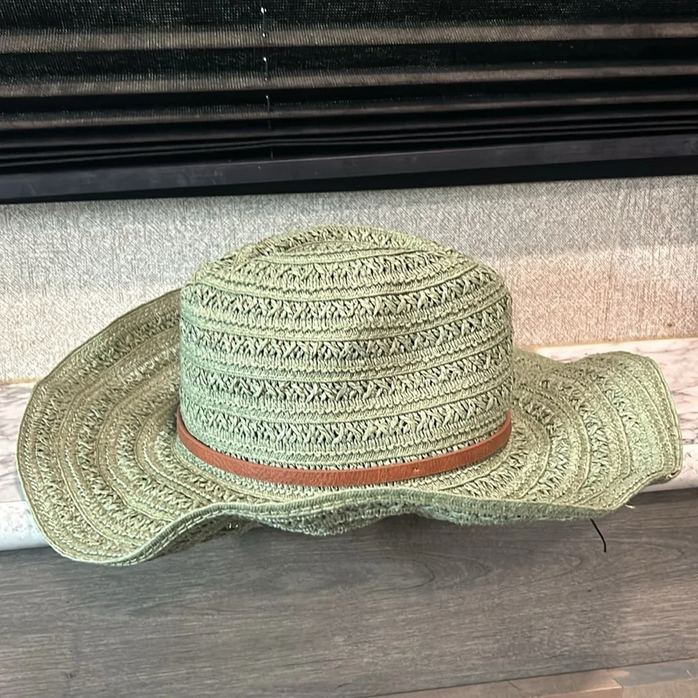 Vince Camuto Women’s‎ Green Open Weave Cowgirl Hat w Brown Band OS